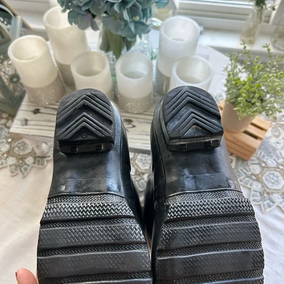 Hunter Black Tall Rain Boots size 7 - Picture 6 of 6